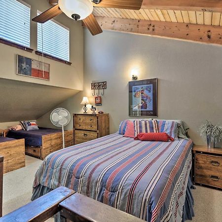 Condo With Grill Access Close To Angel Fire Resort ภายนอก รูปภาพ